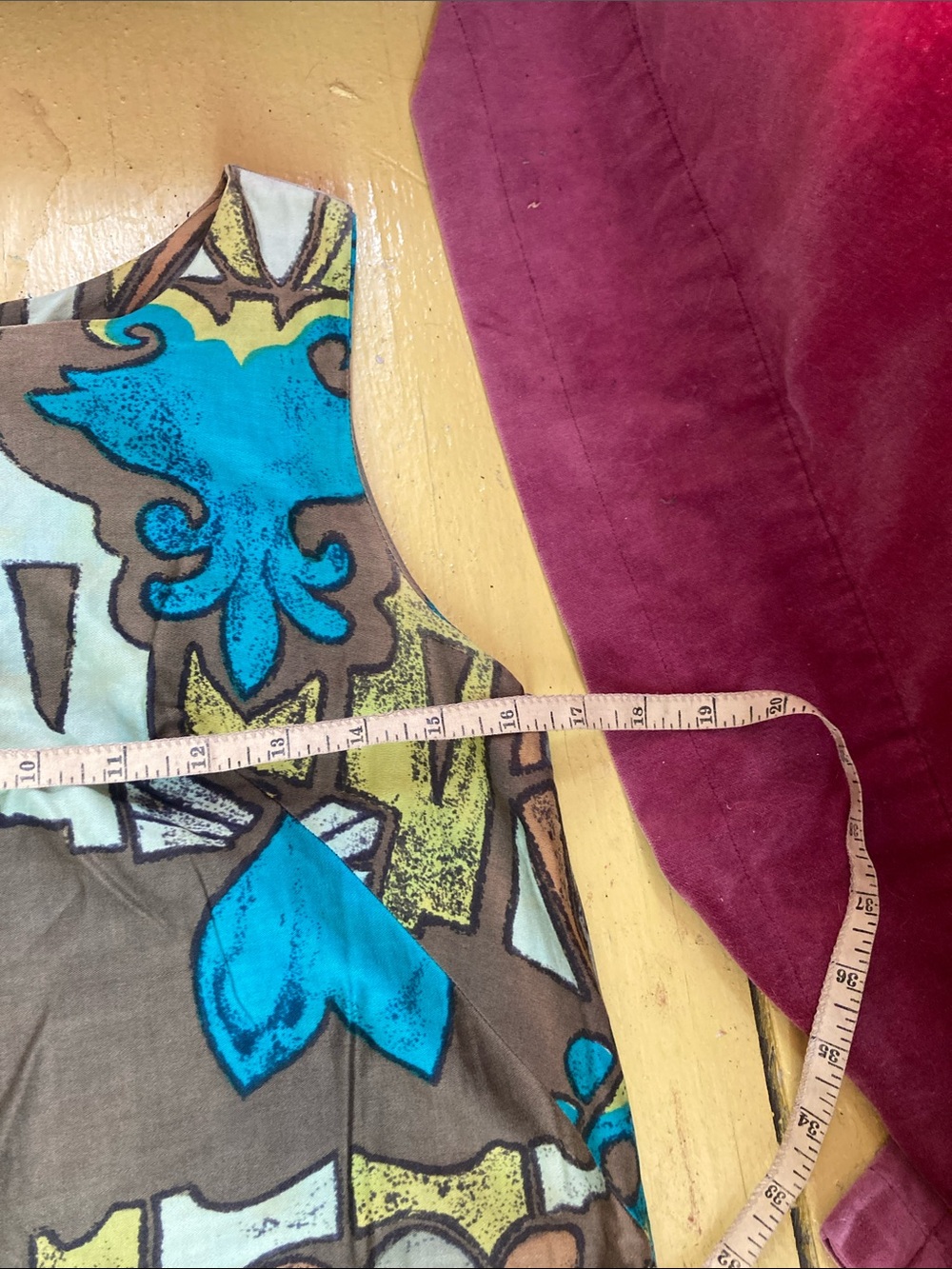 Vintage tiki style geometric print sundress - Picture 5 of 6